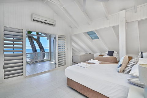 Decked Out By The Sea - Broome Tourism 2