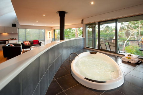Dee Jays Studio - Broome Tourism 1