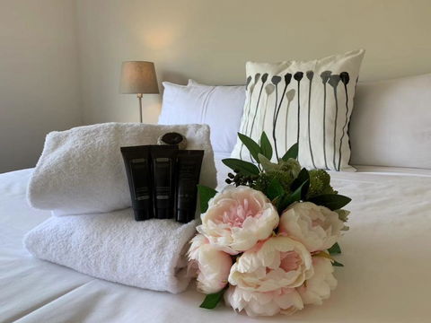 Delicate And Peaceful Bundoora Townhouse 20-R4 - Broome Tourism 1