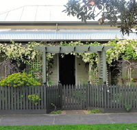 Delightful Cottage - Broome Tourism