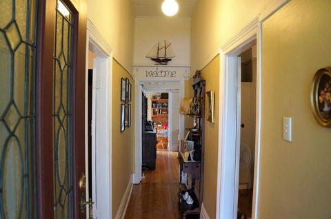 Delightful Cottage - Broome Tourism 2