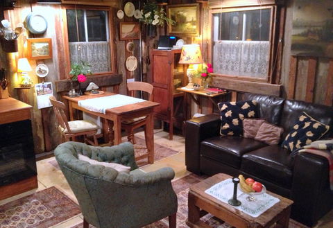 Devon Cottage - Broome Tourism 2