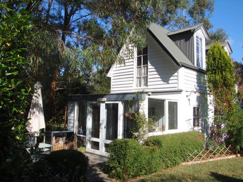 Devon Cottage - Broome Tourism 0