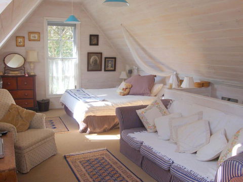 Devon Cottage - Broome Tourism 3