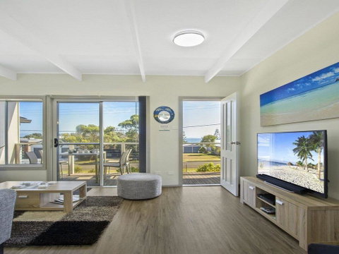 Dolphin Breeze - Fully Fenced And Pet Friendly - Broome Tourism 3