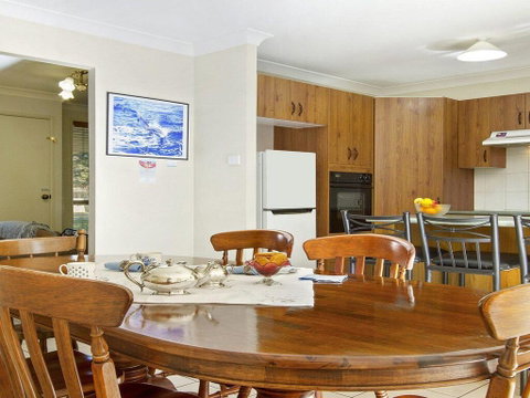 Dolphin Cottage - In The Heart Of Callala Beach - Broome Tourism 2