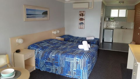 Dolphins Of Mollymook Motel And Fifth Green Apartments - Broome Tourism 2