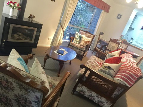 Donkey Tales Farm Cottages - Broome Tourism 2