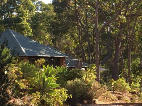 Dunsborough Ridge Retreat - Broome Tourism 0
