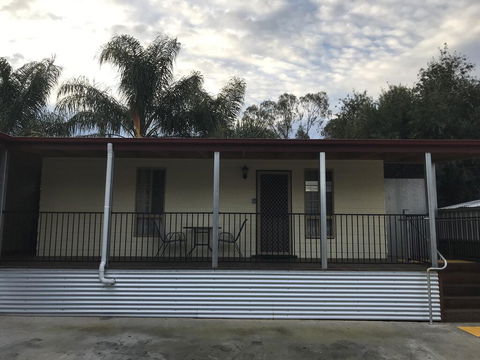Echuca Holiday Units - Broome Tourism 1