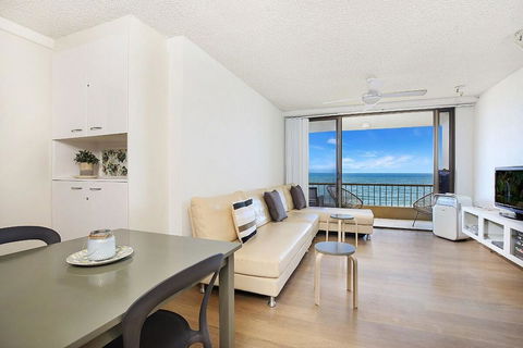 Edgecliffe Unit 7, 4 Bulcock Beach Esplanade Kings Beach - Broome Tourism 1