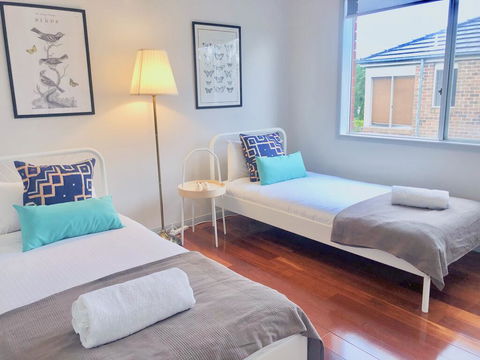 Elegant Glen House 4B5B ParkFront - Broome Tourism 2