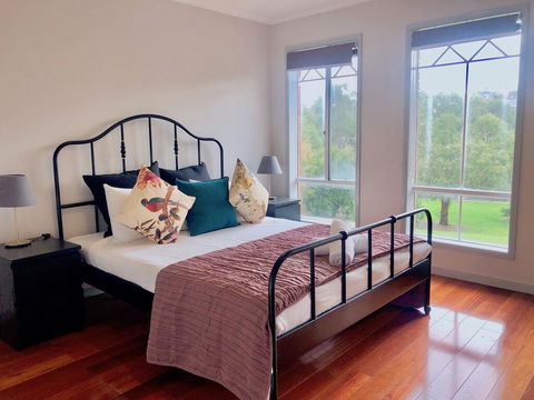 Elegant Glen House 4B5B ParkFront - Broome Tourism 1