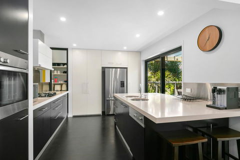 Elevated Beachside Sanctuary - Broome Tourism 3