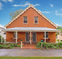 Eliza 1875 Red Brick Duplex Townhouse - Broome Tourism