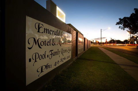 Emerald Gardens Motel & Apartments - Broome Tourism 0