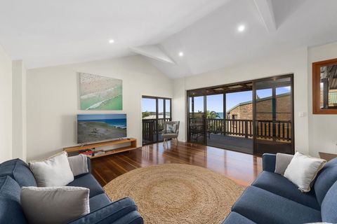 Emerald Seas Beach House - Broome Tourism 0