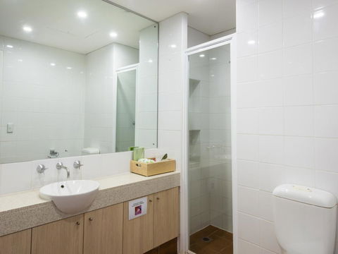 Emu Walk Apartments - Broome Tourism 1