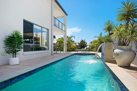 Escape To The Coast - Broome Tourism 1