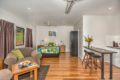 Eumundi Cottages - Cottage 1 - Broome Tourism 2