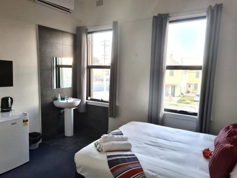 Exchange Hotel Goulburn - Broome Tourism 2