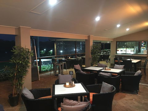 Fairway Village @ Windaroo Lakes Golf Club - Broome Tourism 2