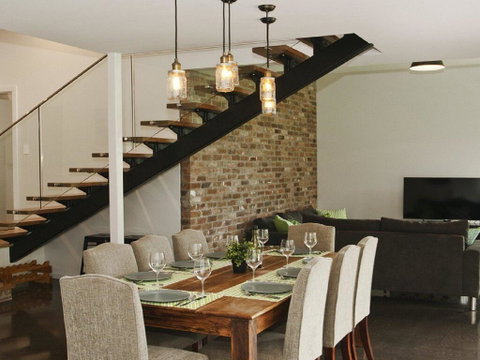 Farrant House - Modern And Contemporary - Broome Tourism 0