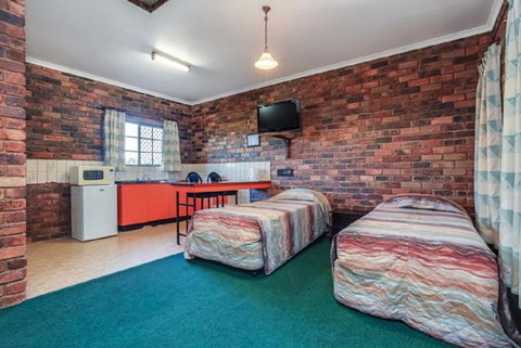 Fernvale Hotel Motel - Broome Tourism 3