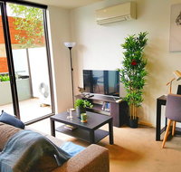 FITZROY FANTASTIC 1BR APT with FREE WINE NETFLIX WIFI close to TRAMS COLES - Broome Tourism