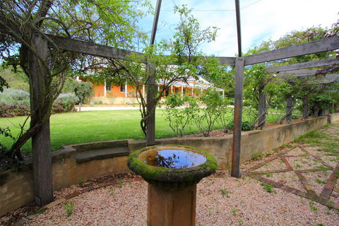 Fitzroy Inn Historic Retreat Mittagong - Broome Tourism 0