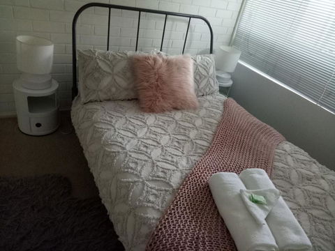 Funky Apartment, Myaree - Broome Tourism 0