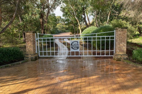 Garden Pavilion - Art House Yallingup - Broome Tourism 1