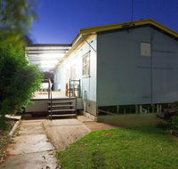 Getaway Villas Unit 3 - 3 Bedroom Self-Contained Villa with a Deck - Broome Tourism