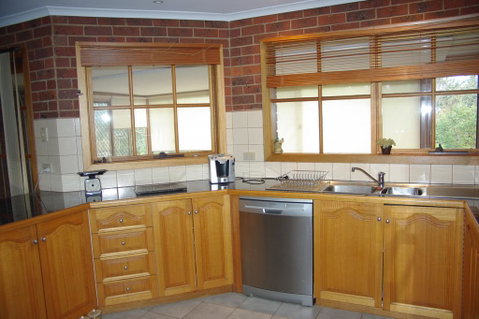 Getawaytoaljon - Broome Tourism 0