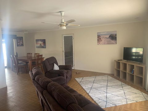 Gin Gin Budget Accommodation - Broome Tourism 2