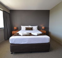 Gladstone Reef Hotel Motel - Broome Tourism