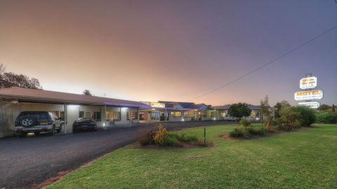 Glen Innes Motel - Broome Tourism 2