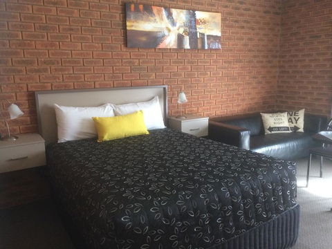 Glider City Motel Benalla - Broome Tourism 2