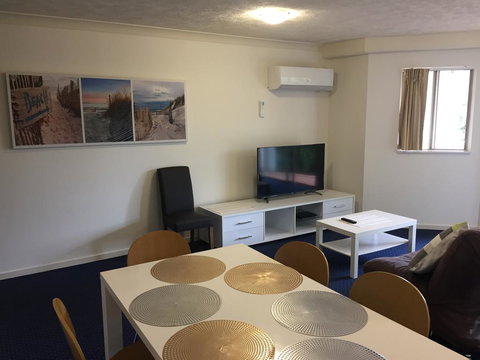 Gold Coast Family Apartment - Broome Tourism 3