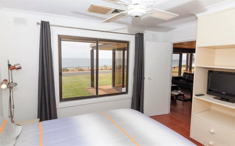 Gold Coast Views - 10 Gold Coast Drive - Broome Tourism 2