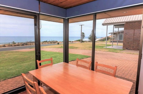 Gold Coast Views - 10 Gold Coast Drive - Broome Tourism 0