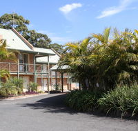 Golf Place Inn - Broome Tourism