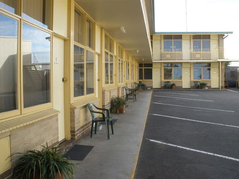 Grand Central Motel - Broome Tourism 0