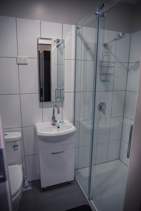 Grand Hotel Mount Morgan - Broome Tourism 3