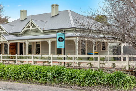 Grandview Accommodation - The Flaxley Apartments - Broome Tourism 0