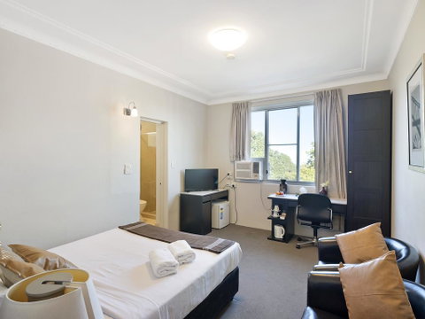Greenwich Inn Motel - Broome Tourism 0