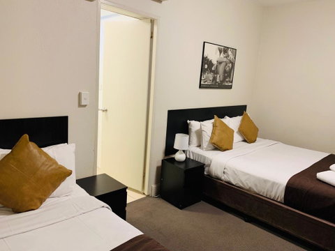 Greenwich Inn Motel - Broome Tourism 1
