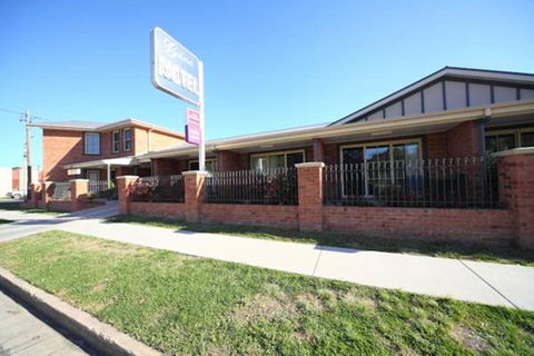 Gundagai Gabriel Motor Inn - Broome Tourism 2