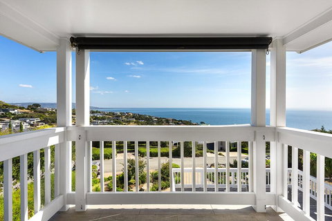 Hampton's Retreat Family Friendly, Water Views, Close To Beach With Heated Pool - Broome Tourism 2