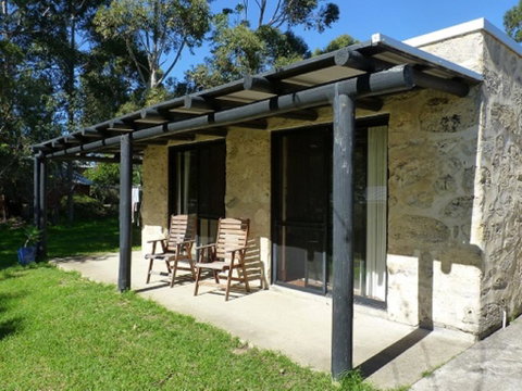 Happy Dogs Cottage Margaret River - Broome Tourism 0